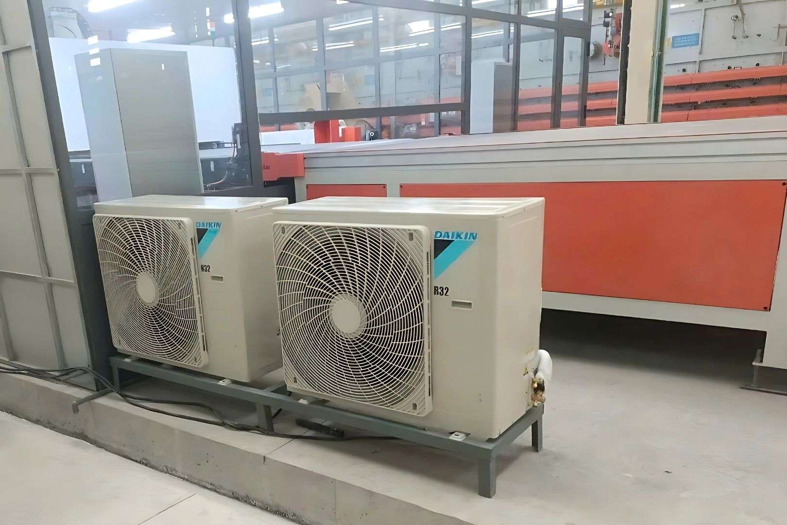 Lắp đặt máy lạnh Daikin-Nhà máy gạch men hoàng gia-Nhơn Trạch-Đồng Nai-02