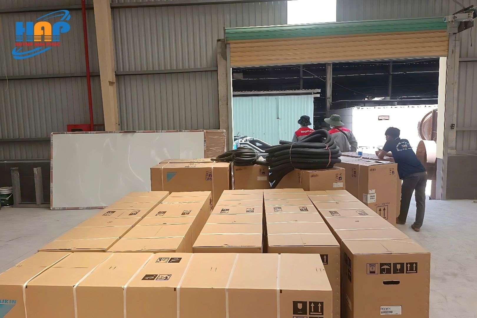 Cung cap lap dat may lanh Daikin Nha may gach men hoang gia Nhon Trach Dong Nai 05 1