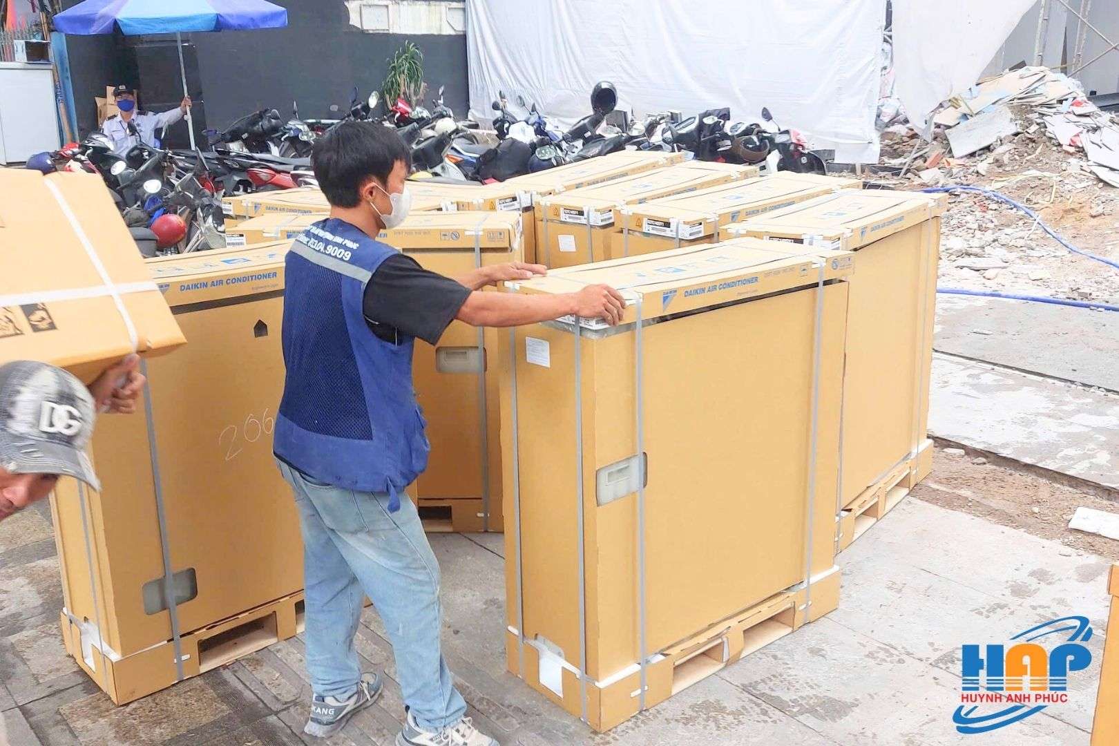 Lắp đặt máy lạnh daikin-Hội sở ngân hàng VIB-Quận 3-04