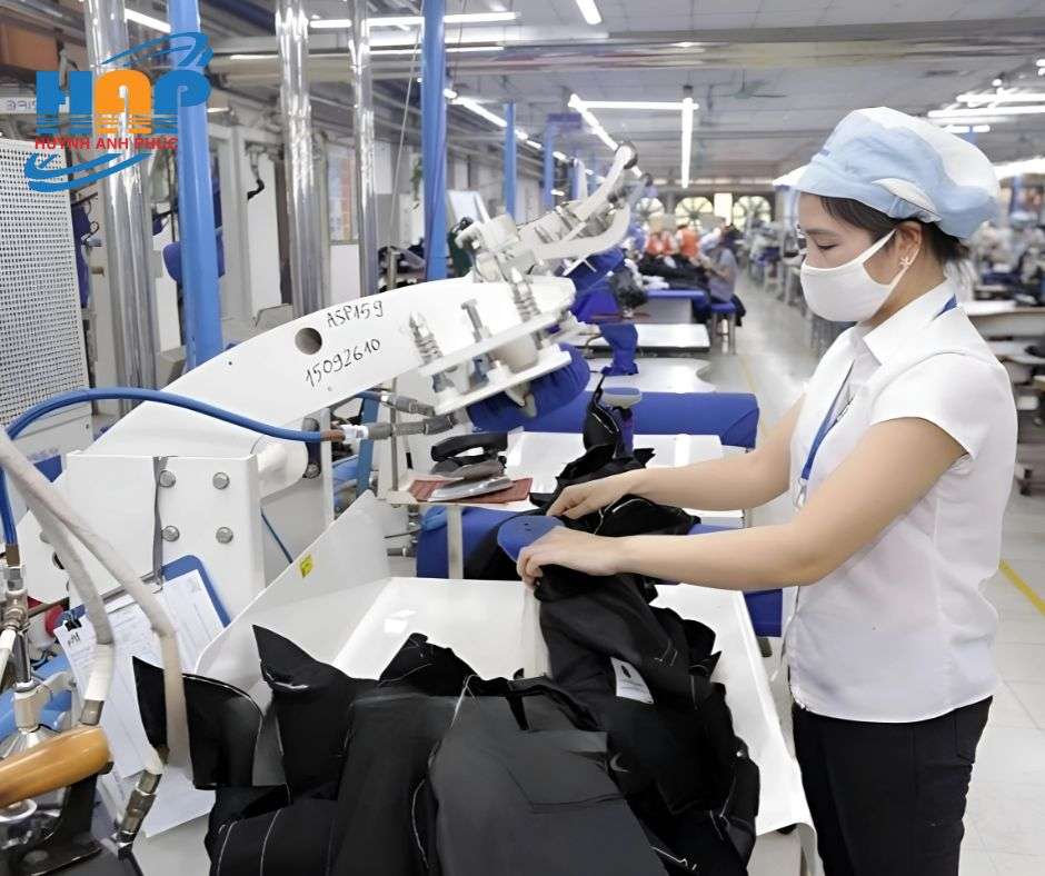 Môi trường ổn định giúp công nhân tập trung, hạn chế lỗi trong nhà máy.