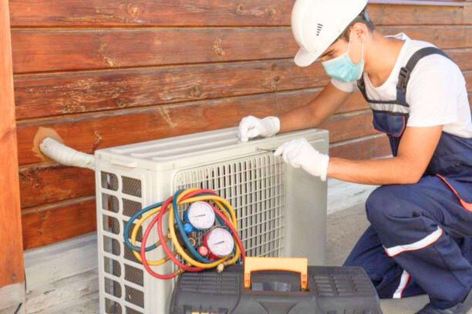 Kiểm tra tình trạng hoạt động của thiết bị trước khi vệ sinh